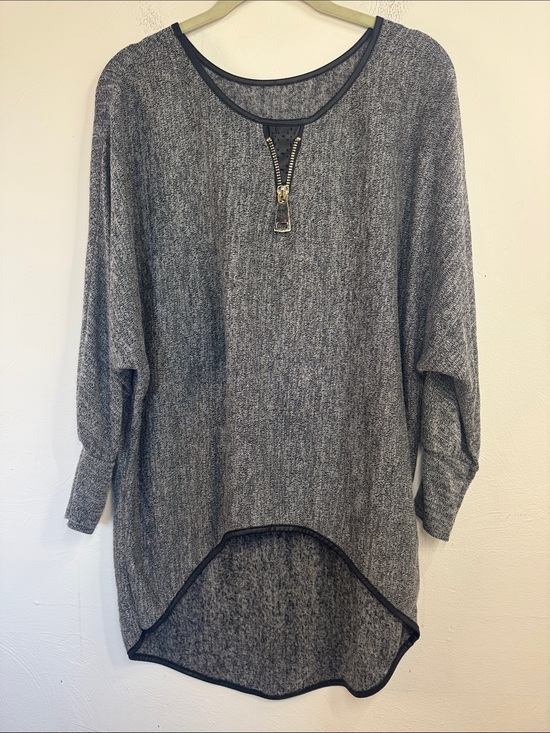 Tops - Women's Gray Heather Zip-Accent Tunic Top Made in Italy Whimsygoth grunge bow